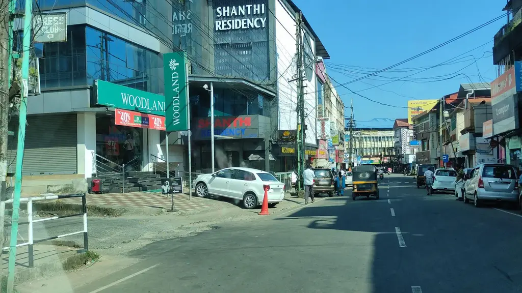 Life Pharmacy & Surgicals