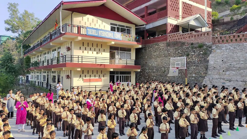 Takshila International School