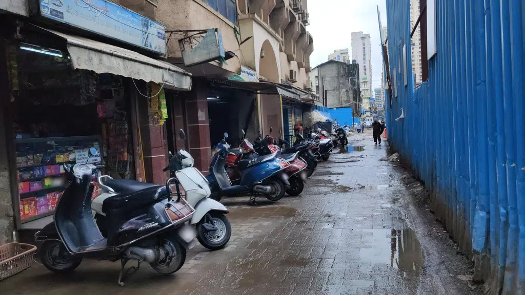Azyaa Al Majid Women's Gallery