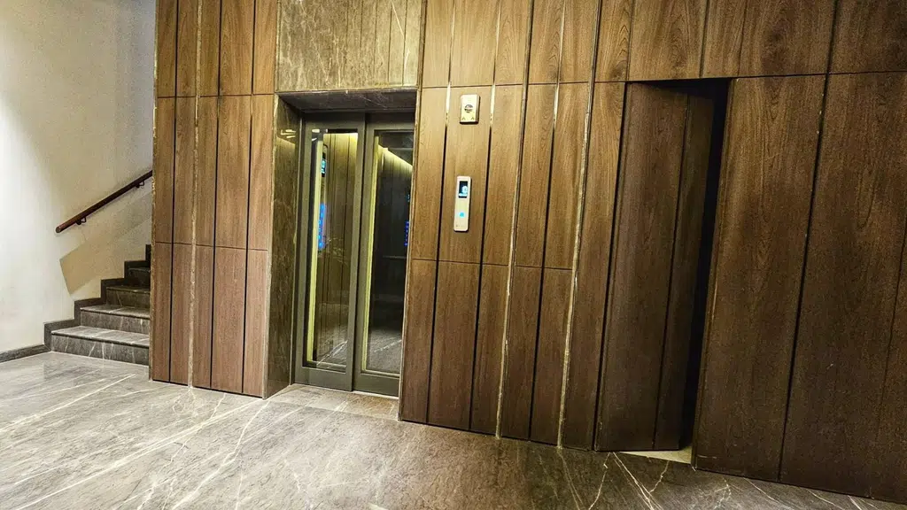 IEC LIFTS