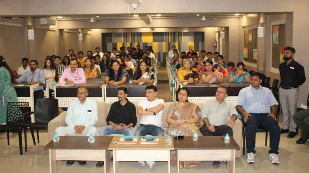 SDJ International College