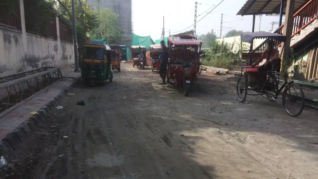 Tilak Bridge railway station