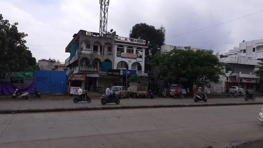 Vasant Sahu Dhanya Bhandar