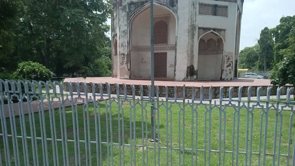 Humayun's Tomb Ticket Counter