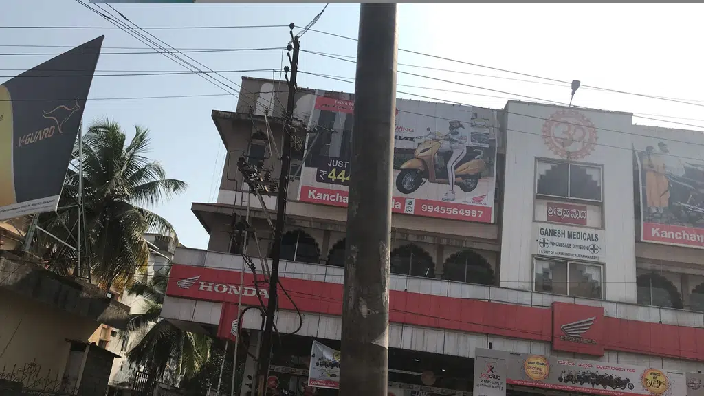 2 Star Professional Unisex Saloon & Spa