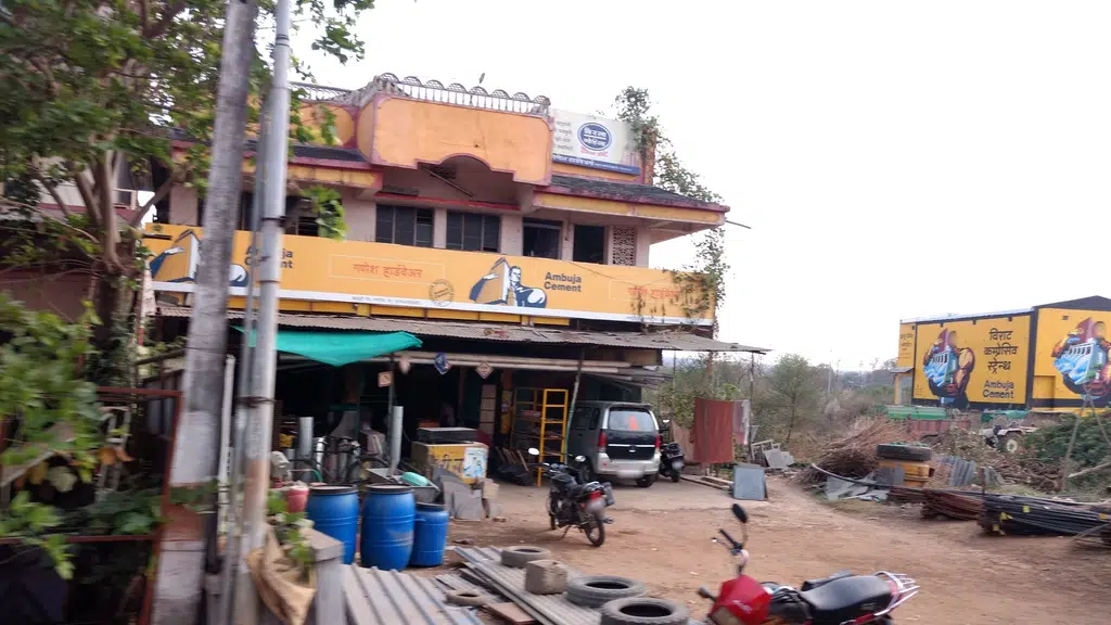 Chaitnya plywood and hardware