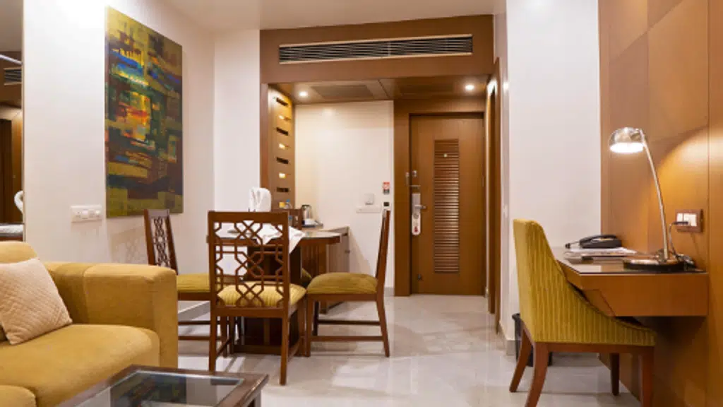 Airport Centre Point Hotel