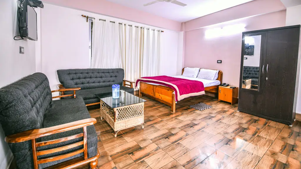 Aashiyana Hotel , Kalimpong ,