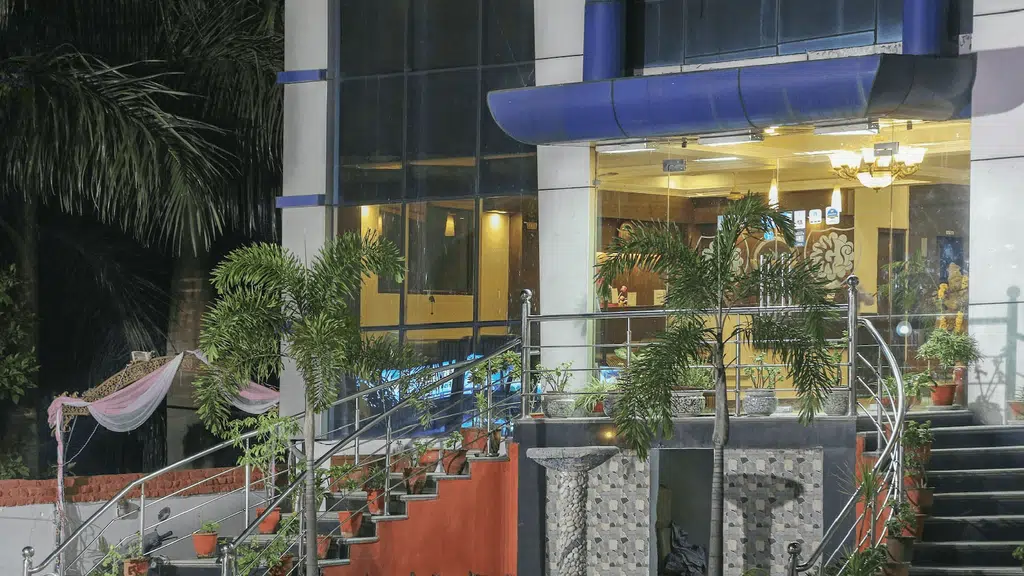 Hotel Grand Legacy Prime