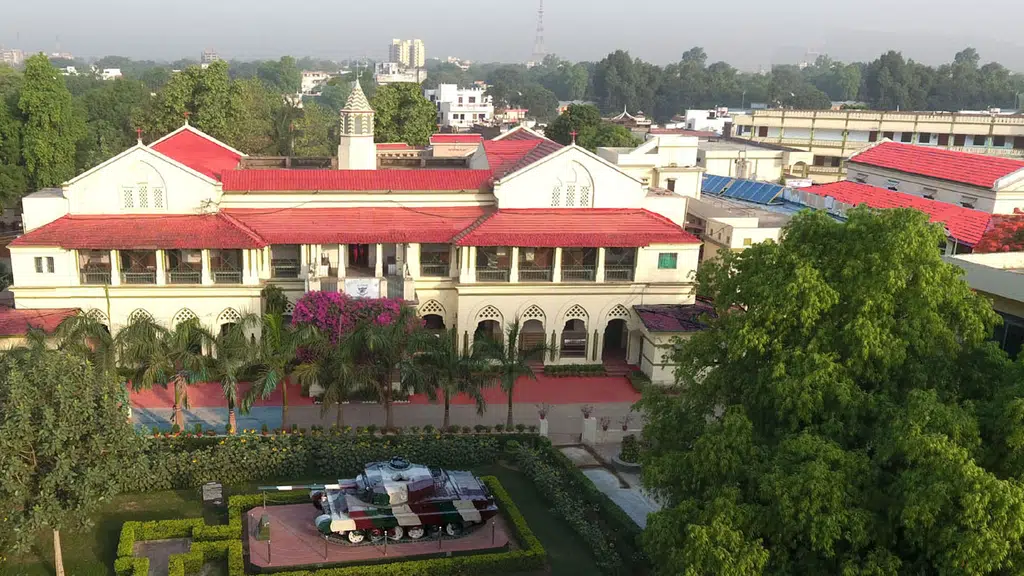 Boy's High School and College