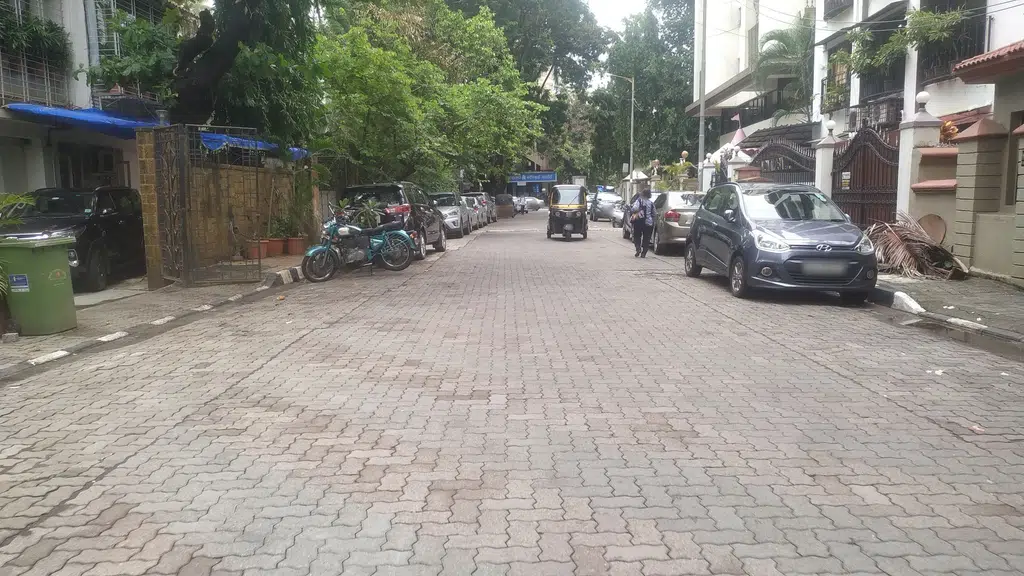 Mia by Tanishq - Bandra