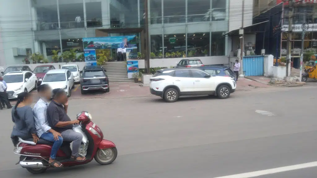 Raja Fast Foods Centre