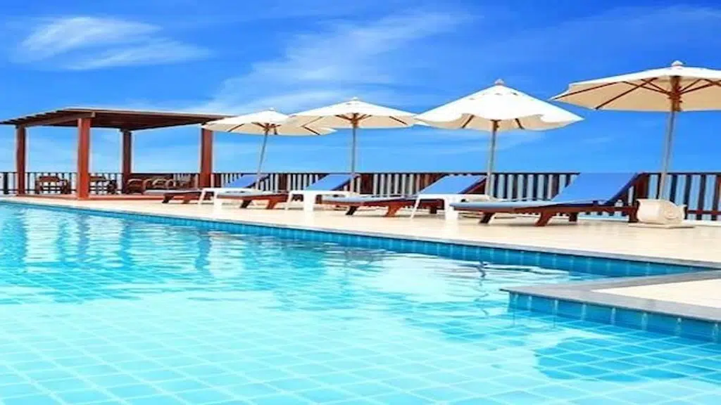 Royal Public Pool