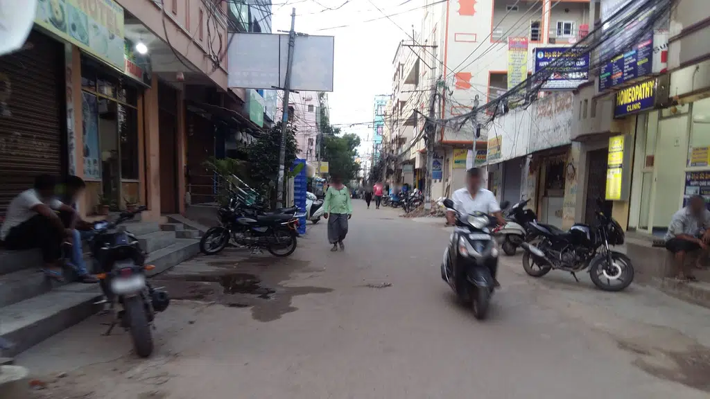Raraju Tiffin Center