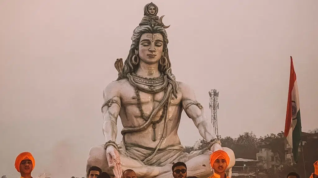 Satya Yoga Ashram | Traditional Hatha Yoga teacher training school in Rishikesh | Ecole de Yoga Français Inde