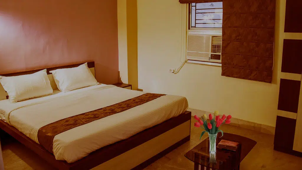 Golden Plaza Guest House
