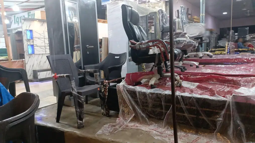 Omkar Mitra Mandal, Malad West.