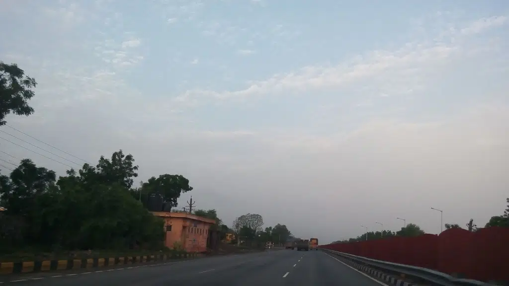 Mahindra K S Motors