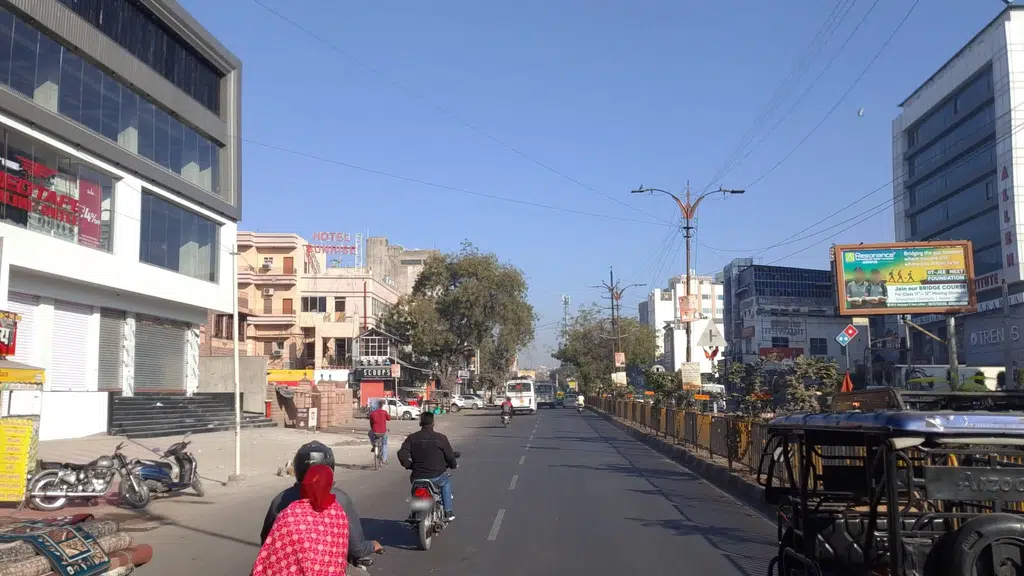 Chandra Raj Travels