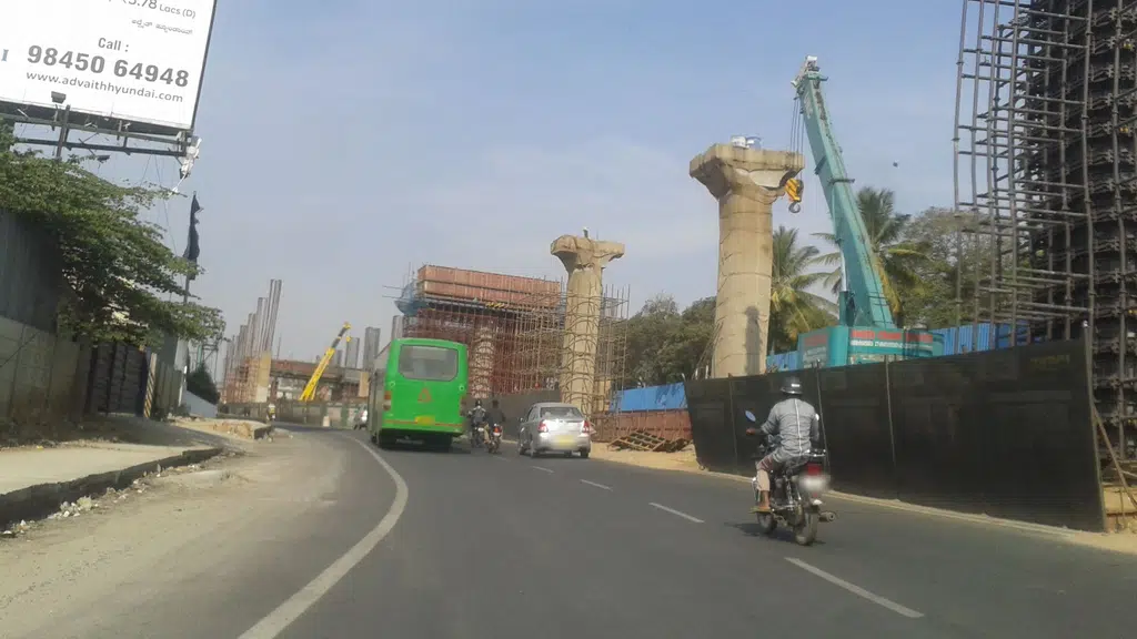 VRL Bus TPT Mysore Road