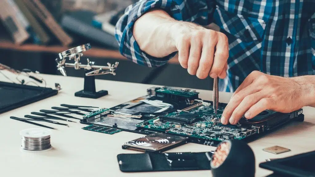 B.S System Solutions-Laptop Care Center