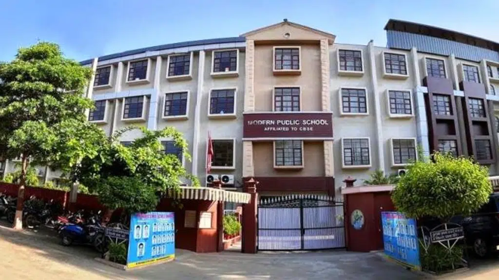 Modern Arya public school