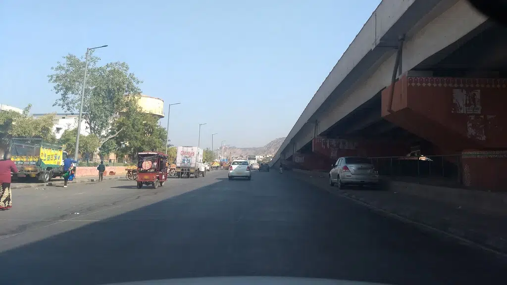 New Mughal Samrat Hotel