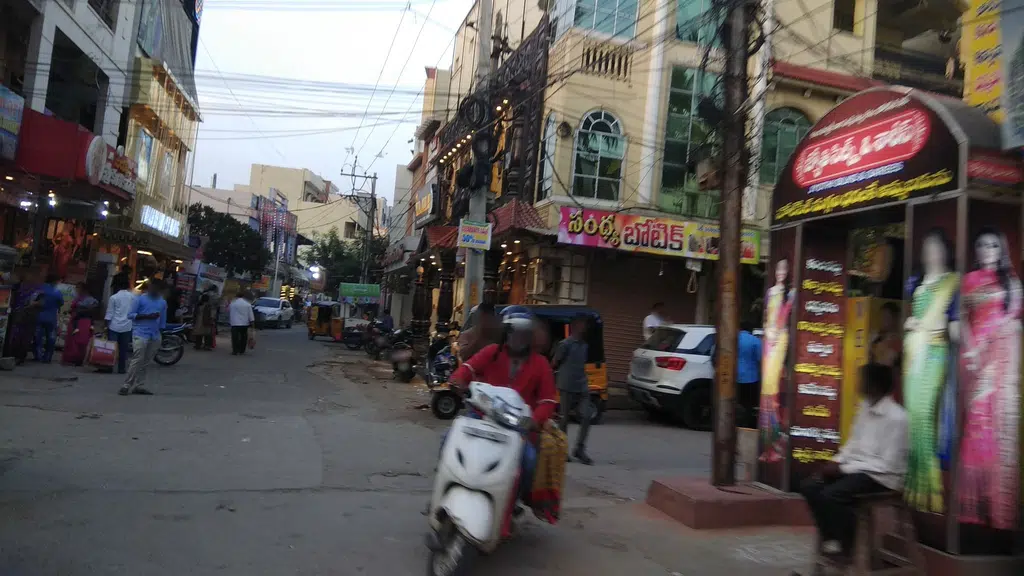 Kancheepuram Varamahalakshmi Silks