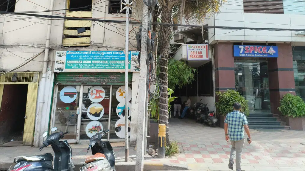 7 Spice Multi Cuisine Restaurant