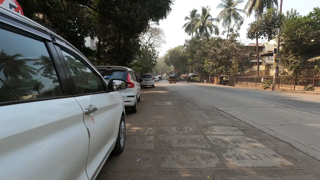 Jai malhar ambulance services Santacruz