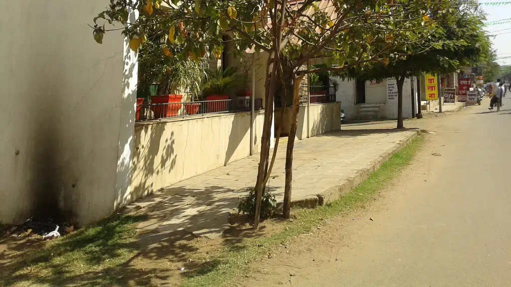 Om Hospital