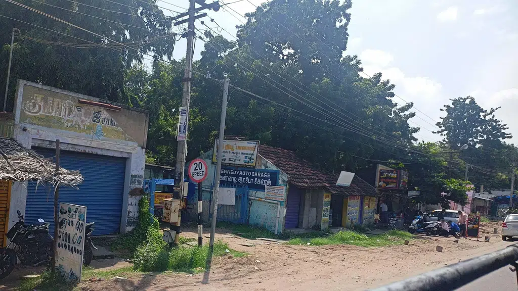 Adhiyamaan Palace Hotel and Lodging