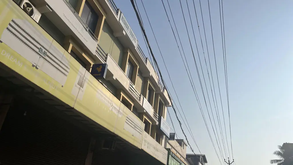Peruvallur Wood Industries. Parambil peedika