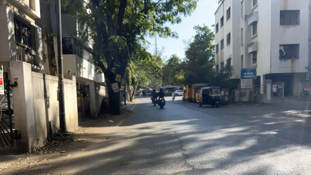 Gagatri Apartment