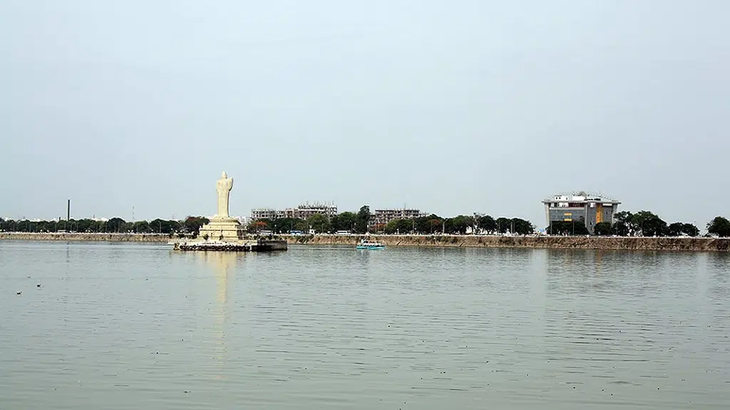 Lakeview Hotel