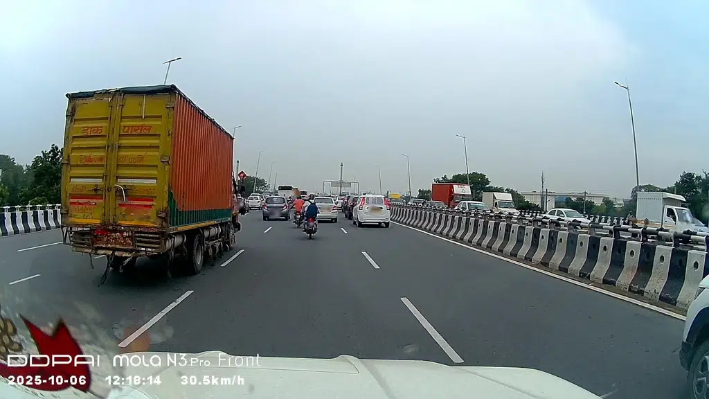 Delhi Metro Pillar No 218