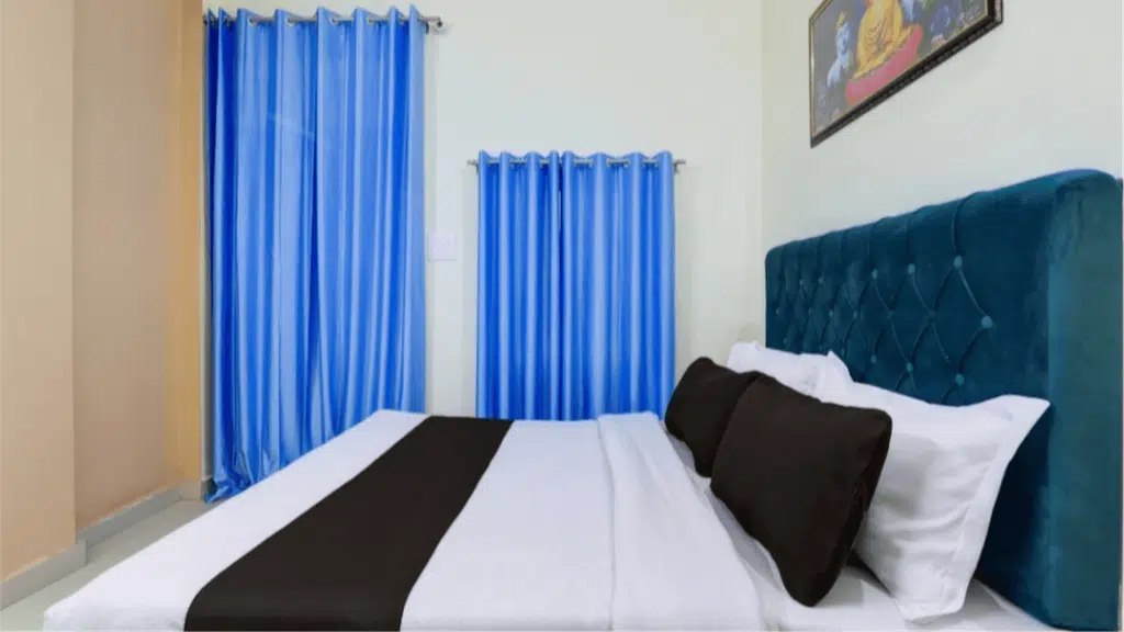 Mauji's Food Veg Restaurant and Hotel