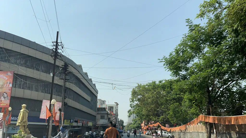 Lokmanaya Tilak Putala