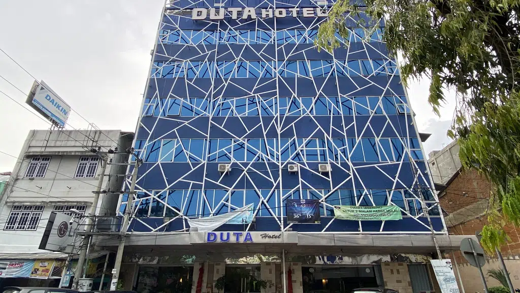 OYO Flagship 16562 Sector 11