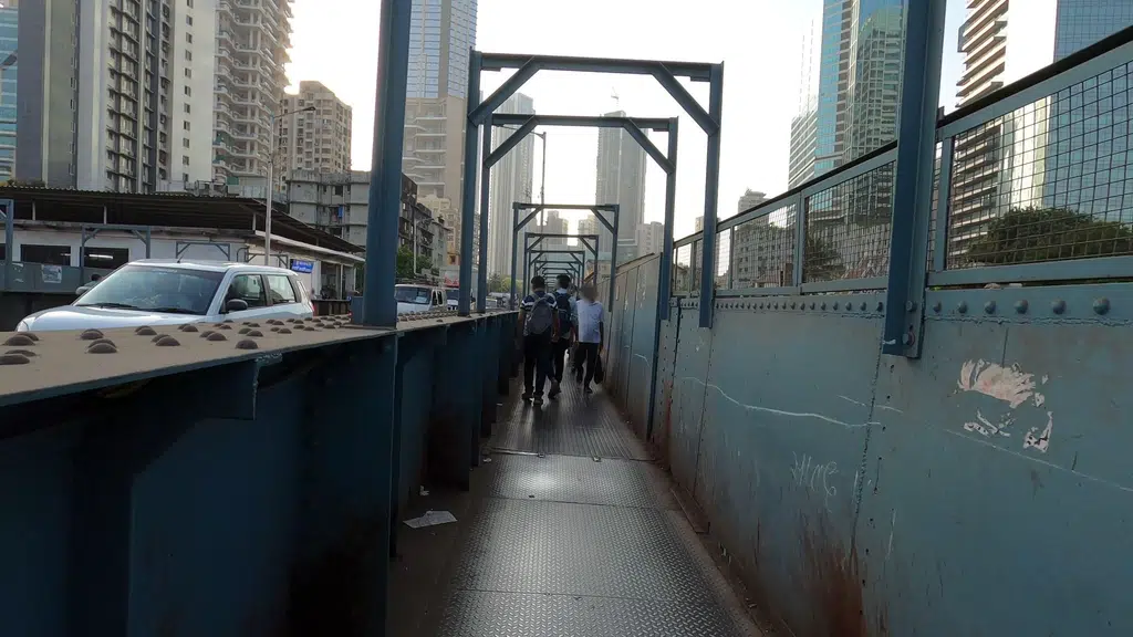 एल्फिन्स्टनचा मानाचा एकदंत Elphinstone Road Sarvajanik Ganeshotsav Mandal