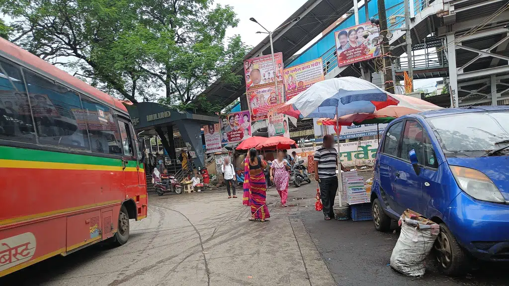 Apoorva Bar and Restaurant