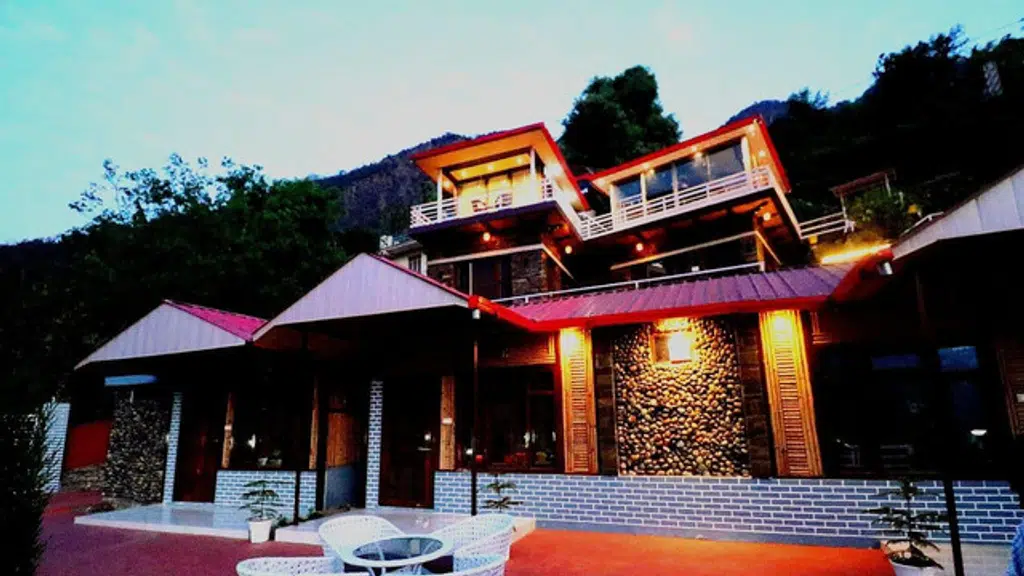 The Himalayan Majesty  Resort & Restaurant