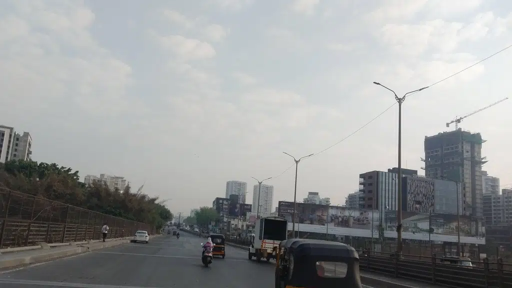 Kharadi-Mundwa Bridge