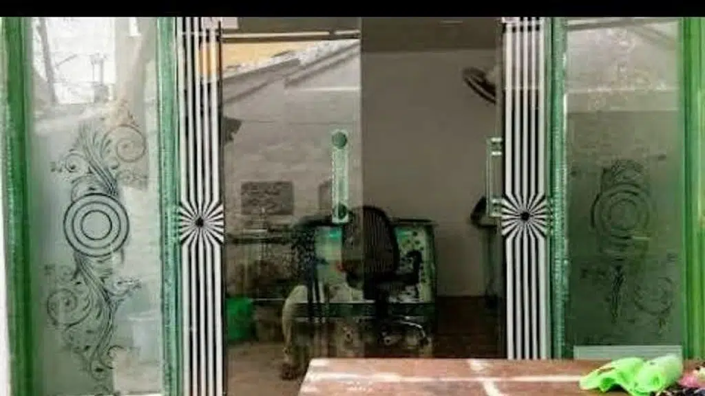 Bombay glass designing