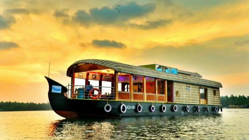 Happy Houseboat (Kerala Tourism)