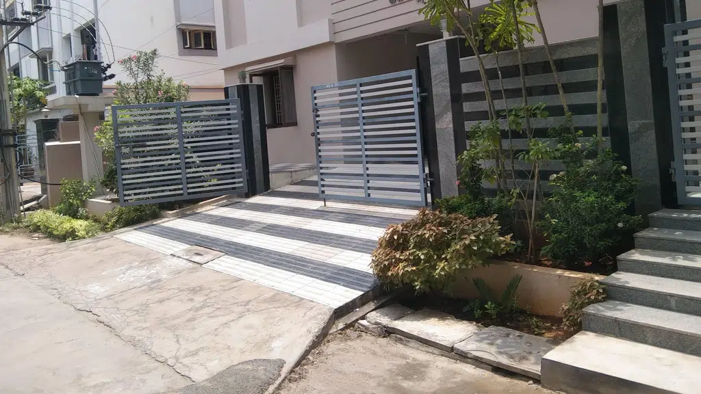 Pavuluri Plaza