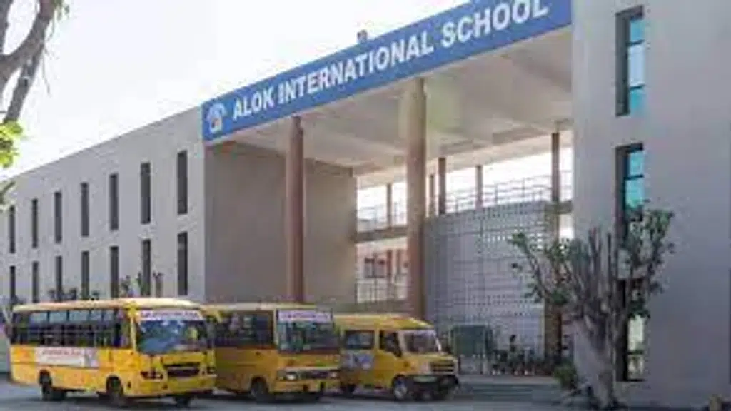 Alok International School