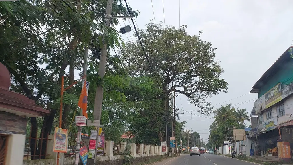 Trikkakara Mahadevan Temple-Main Entrance