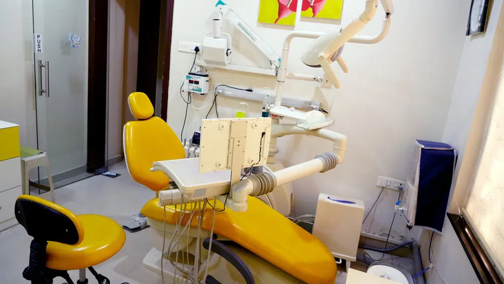 Om Dental Care