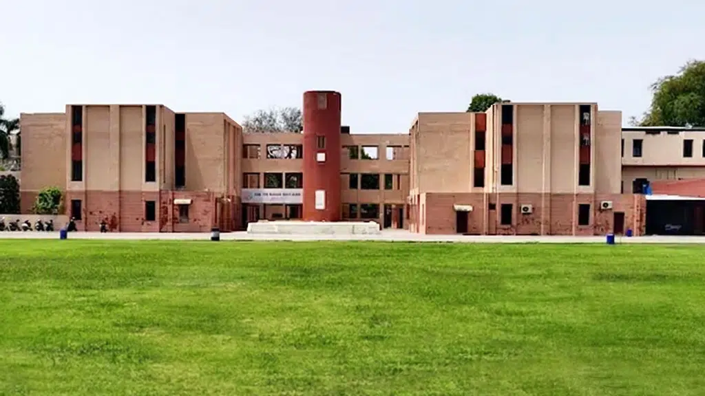 Guru Tegh Bahadur Public School